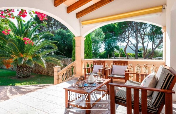 photo 4 MEDITERRANEAN VILLA FOR SALE IN SA CALETA, CIUTADELLA DE MENORCA WITH PRIVATE POOL, TOURIST LICENSE AND 4 BEDROOMS NEAR THE SEA
