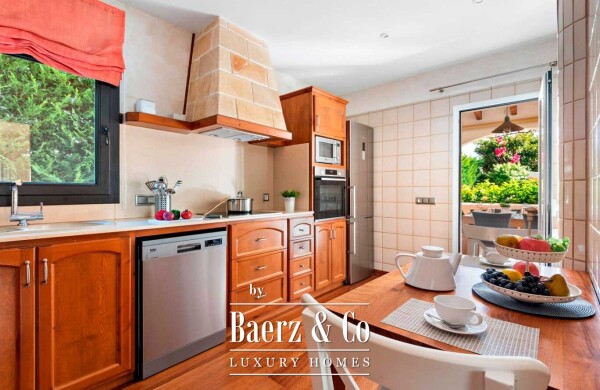 photo 9 MEDITERRANEAN VILLA FOR SALE IN SA CALETA, CIUTADELLA DE MENORCA WITH PRIVATE POOL, TOURIST LICENSE AND 4 BEDROOMS NEAR THE SEA