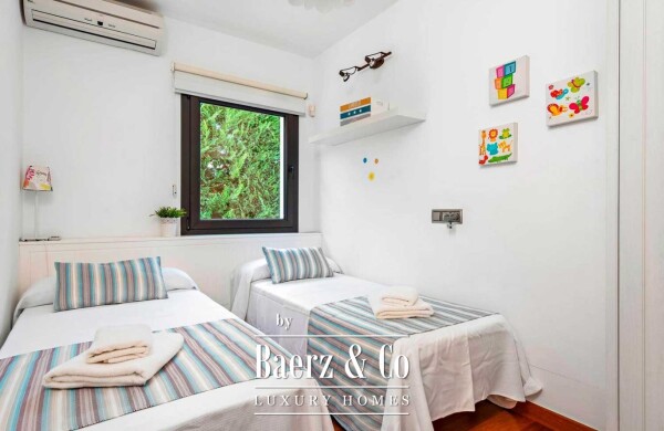 photo 16 MEDITERRANEAN VILLA FOR SALE IN SA CALETA, CIUTADELLA DE MENORCA WITH PRIVATE POOL, TOURIST LICENSE AND 4 BEDROOMS NEAR THE SEA
