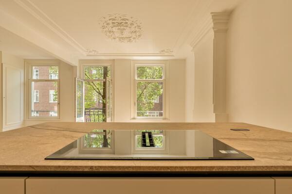 photo 12 Tweede Helmersstraat 8 2