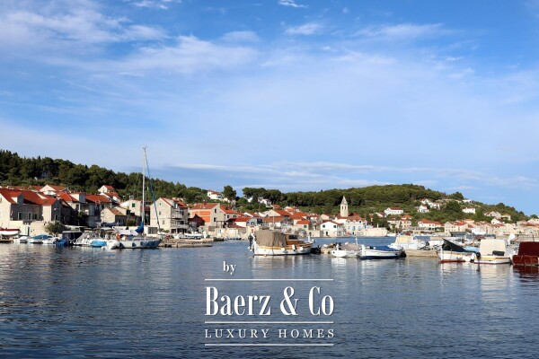 photo 26 Prvić Luka, partially renovated stone house, first row to the sea, 298 m²