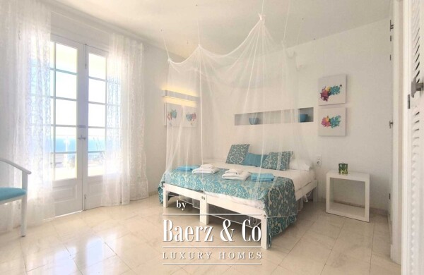 photo 13 EXCLUSIVE MEDITERRANEAN VILLA WITH HEATED SWIMMING POOL, TOURIST LICENCE AND SPECTACULAR SEA VIEWS IN SANTO TOMÁS, MENORCA