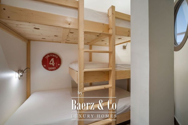 photo 9 2-bedroom apartment with mountain corner