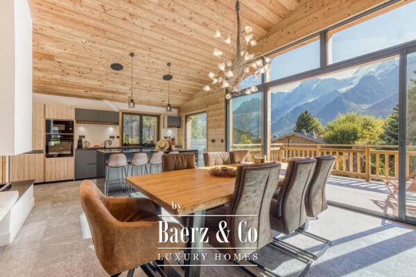 photo 1 Renovated chalet with panoramic views of Mont Blanc