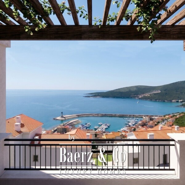 photo 17 Luxurious and Spacious Apartment with a Large Terrace on the Coast of Montenegro