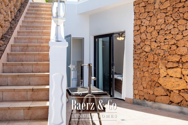 photo 27 Refurbished villa with a separate annexe on Tenerife