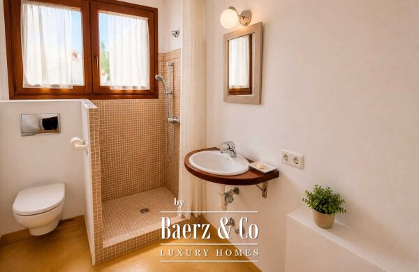 photo 14 SEAFRONT VILLA IN CIUTADELLA, MENORCA, WITH PRIVATE POOL AND EXPANSION POTENTIAL