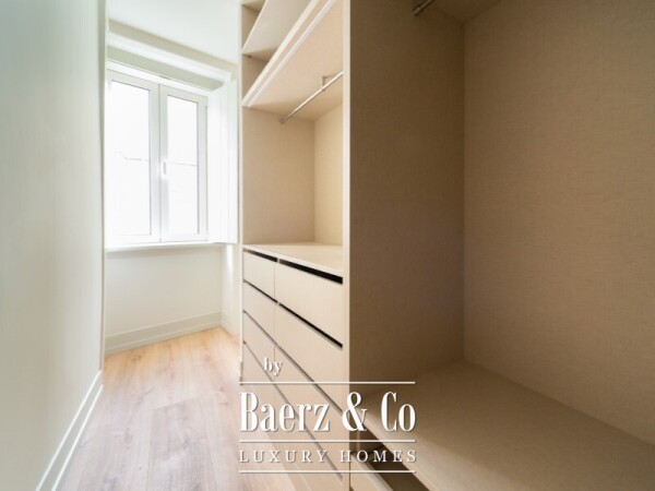 photo 6 3+1 bedroom flat with patio and pool next to the iconic Av. da Liberdade