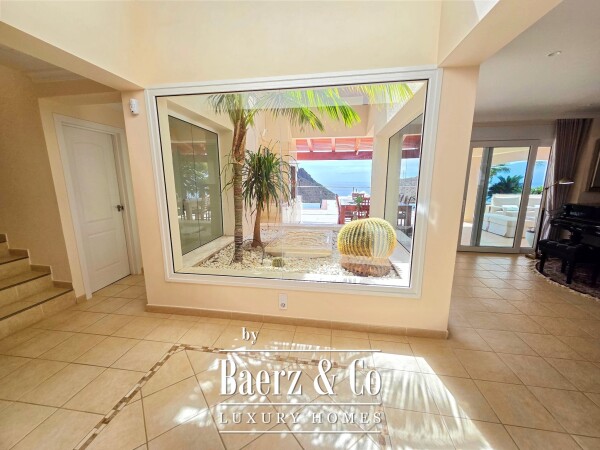 photo 46 Exclusive villa situated in prestigious residential area Tenerife