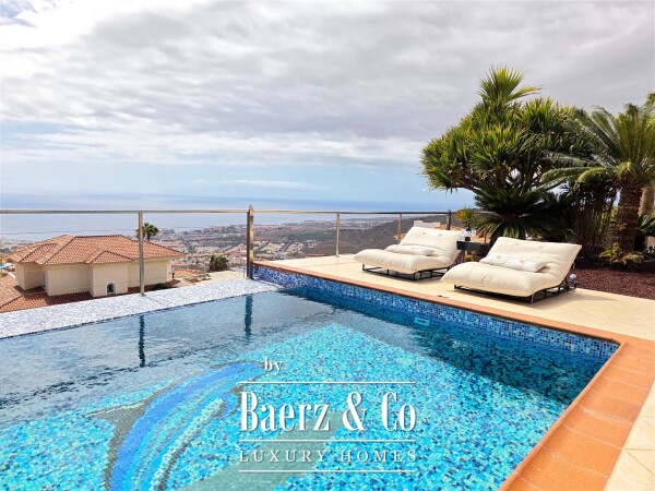 photo 58 Exclusive villa situated in prestigious residential area Tenerife